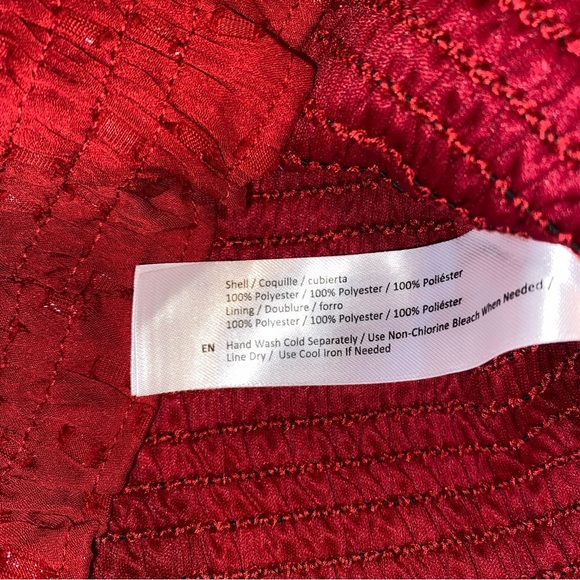 ๐ ๐HP๐ B.O.G Collective Red Shimmer Bubble Sleeve Crop Blouse XS - Picture 5 of 7